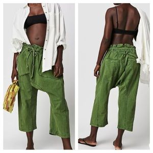 Free People Runyon Drop Crotch Cropped Wide Leg Oversized Green Pants Size XS